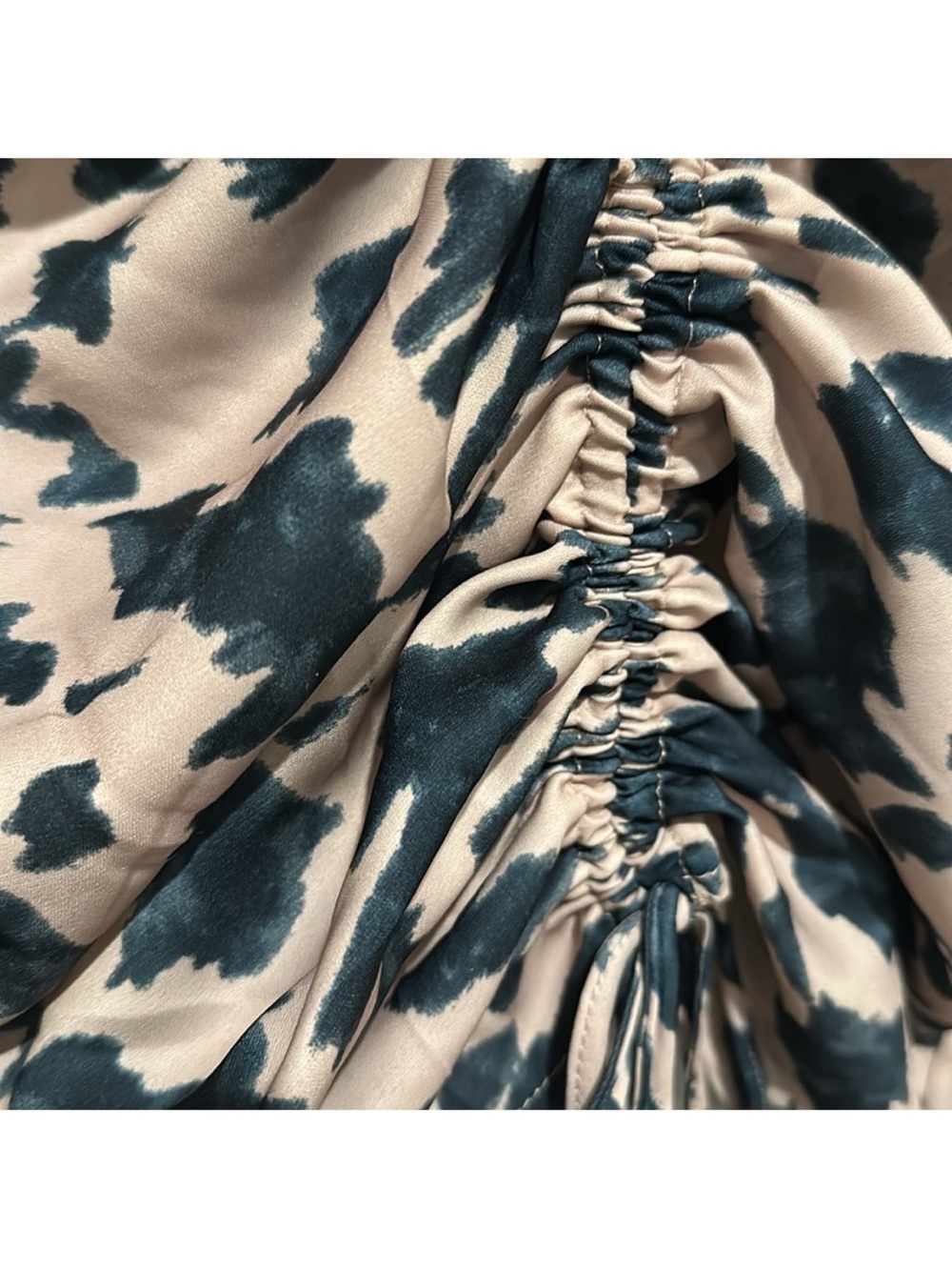 PrettyLittleThing Stone Marble Print Ruched Front Mini Dress size 16 - Picture 4 of 7